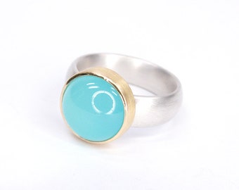 Sea view * Ring with chalcedony silver & 750 gold