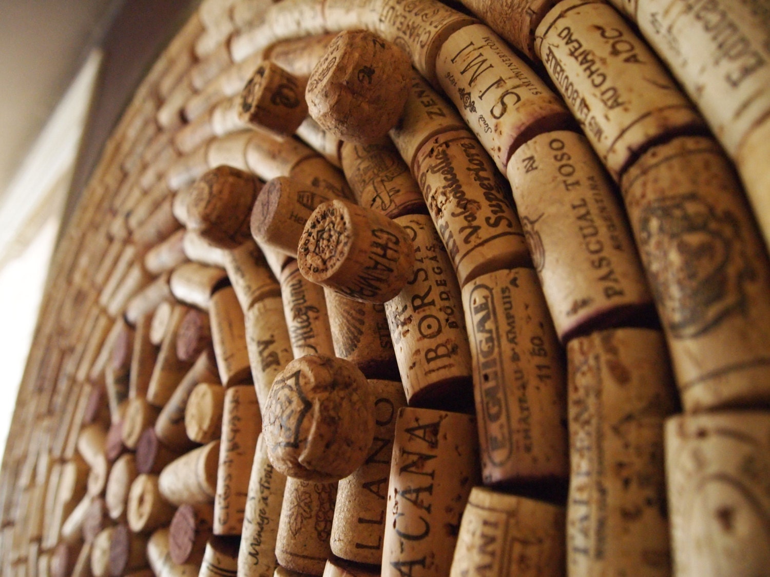 Wine Barrel Metal Ring Frame Wine Cork Corkboard 23 Inch Diameter With