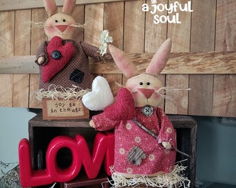 PATTERN - LOVE BUNNIES - Digital - Primitive Bunny Dolls on Wood Blocks with Hearts, Sewing Patterns