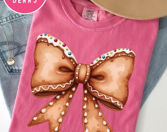 Comfort Colors Bow Christmas Coquette Ginger Bread Cookie Bow Trendy T-Shirts Christmas Cookie Bow Shirt Trendy Holiday Shirts for Family