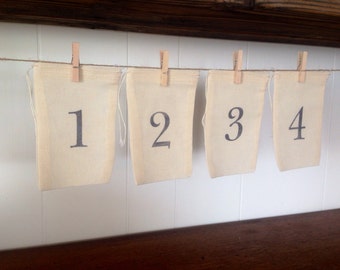 Christmas Advent Calendar Traditional Favor Gift Stamped Muslin Bag Party Favor Vintage Numbers Holiday Decor Cloth Bags Glitter Countdown