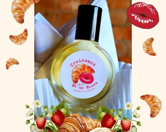 Croissant et un Bisou * Indie Perfume * Oil * Flaky Buttery Pastry * Kiss of Strawberry Preserves* Perfect for layering or on its own!