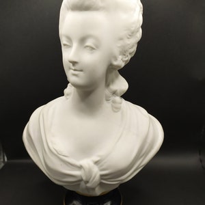 Marie antoinette bust -  France