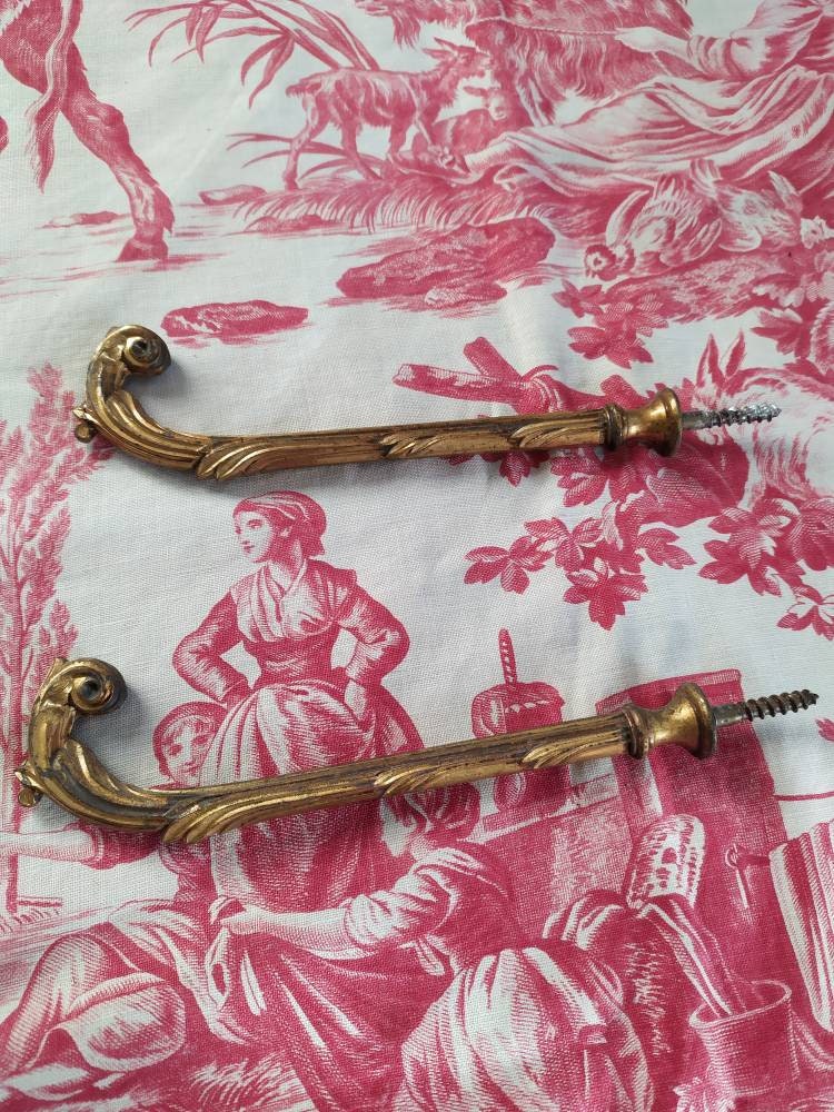 Fabuleux et Très Français Paire de Porte-Rideaux Style Louis Xv - Grand 15 cms 6