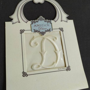 Letra D con monograma bordado francés pequeño, proyecto de artesanía francesa, proyecto de costura francesa, decoración francesa, regalo francés