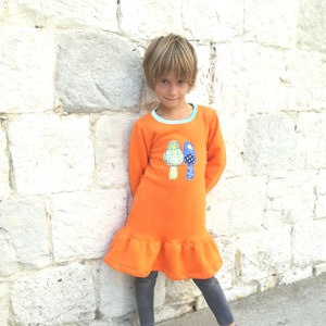 Vestido de inverno para meninas laranja brilhante com apliques de pássaros