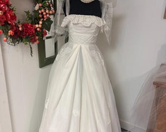 Jolene restyled!! A 1960 or older ivory wedding dress redesigned