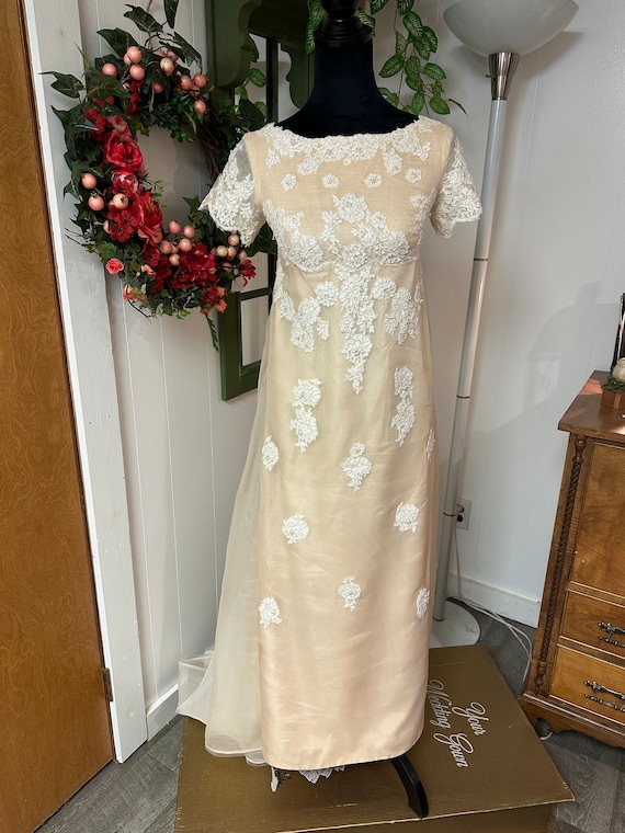 Zara is a Vintage 1960s Wedding Dress/gown - Etsy