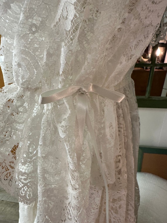 Tille is a vintage lace ivory 1980s wedding dress - image 7