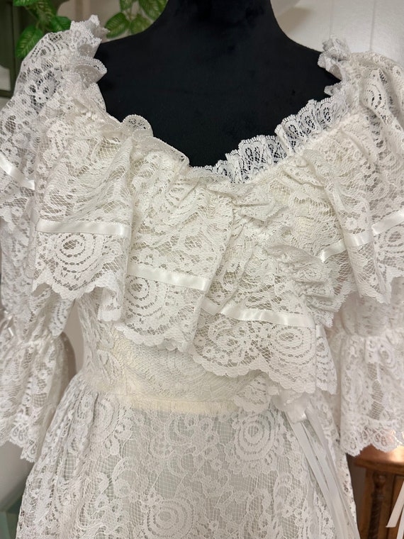 Tille is a vintage lace ivory 1980s wedding dress - image 2