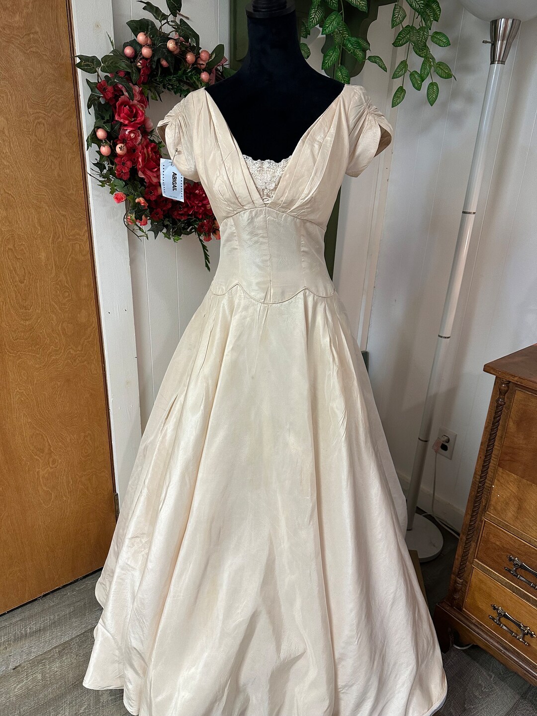 Abigail is a Vintage 1940s Priscilla of Boston Wedding Dress/gown - Etsy