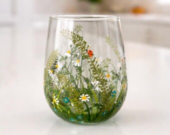 White Daisy Hand Painted Stemless Wine Glass, Floral Glass Tumbler, Bridal Shower Table Decor, Art Glass, Gift from Son