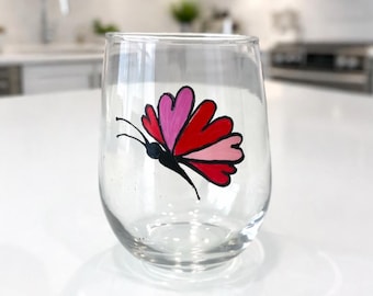 Vaso sin tallo con mariposa pintada a mano, vaso de mariposa rosa, copa de vino pintada, arte moderno de mariposa, regalo para mamá, regalo de hijo