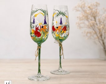 Toasting Champagne Flutes for Bride and Groom, Rustic Weddings, Rustic Wedding Glasses, Wedding gift, Rustic Wedding Decorations -- Set of 2