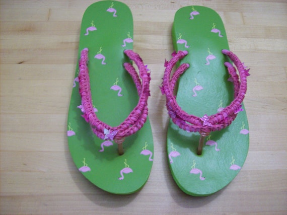 womens flamingo flip flops