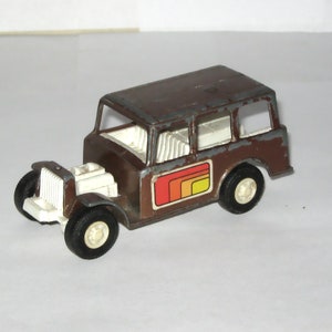 Tootsie Toy Diecast Car Resort Shuttus Bus Miniature Toy USA Brown with Stickers