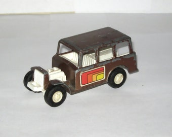 Tootsie Toy Diecast Car Resort Shuttus Bus Miniature Toy USA Brown with Stickers