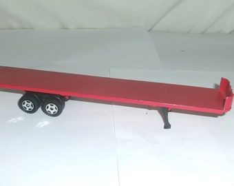 ERTL Cars Hong Kong Racing Champions Sports 1357-7513 Toy Diecast Low Loader Trailer Flat Bed Red