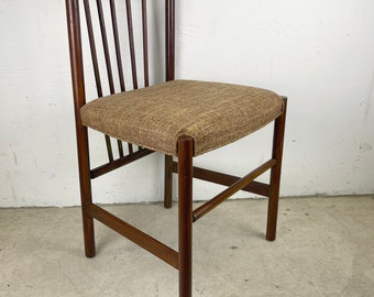 Mid-Century Modern Spoke Back Dining Chair