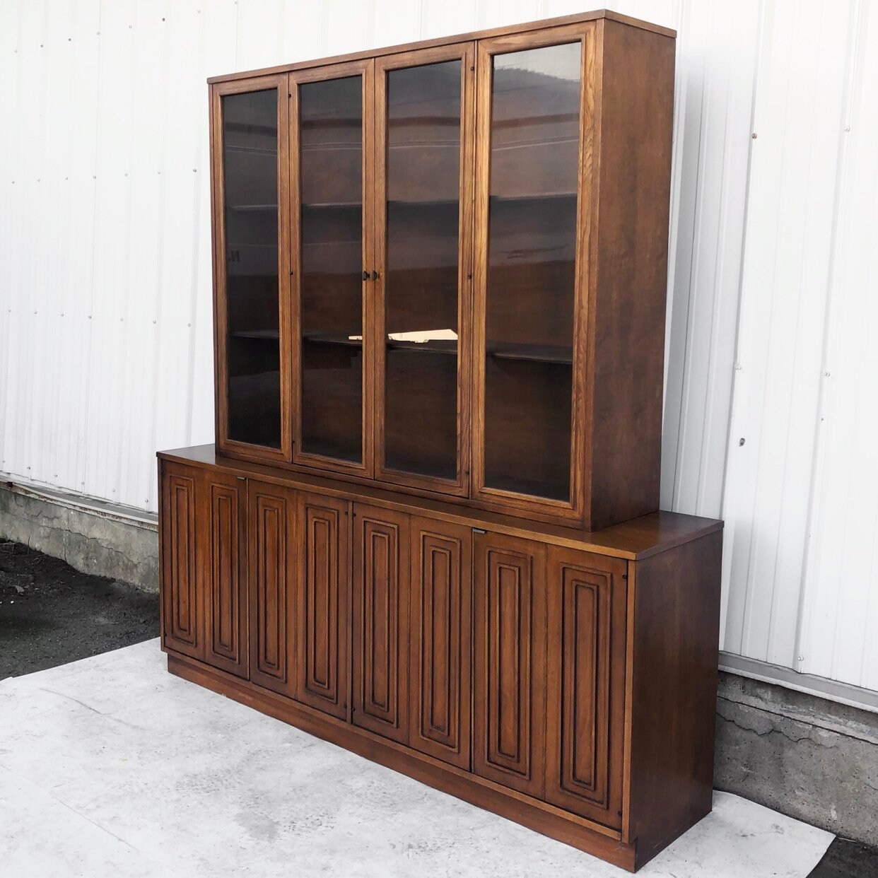 Mid Century Breakfront Sideboard By Broyhill Sculptra