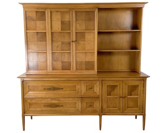 Vintage Tomlinson Sophisticate Mid Century Hutch with Glass Display