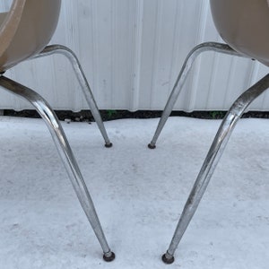 Pair Mid-Century Modern Shell Chairs image 5