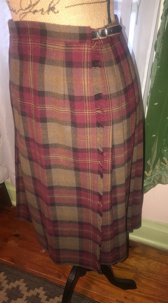 Beautiful Authentic Scottish Kilt, Soft Wool Kilt… - image 2