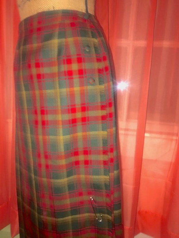 Gorgeous Canadien Made Kilt, Pure Wool Traditiona… - image 2