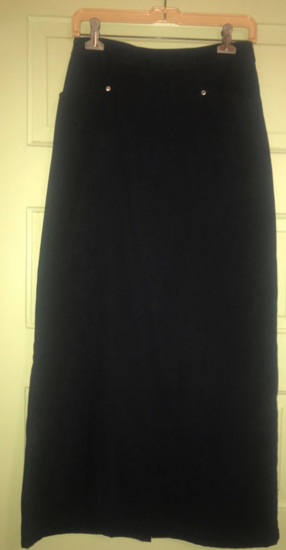 black maxi pencil skirt