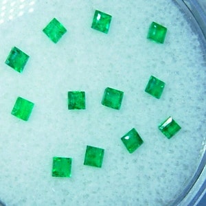 Colombian Emerald Loose Gemstone Lot 0.90cttw 2.2mm Square Gem Supply