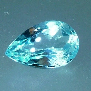 Loose Blue Topaz Pear 5.70ct 14x 9mm Gemstone