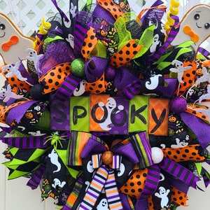 Halloween Ghost Wreath for Front Door, Ghost Door Hanger, Spooky Halloween Decoration, Deco Mesh Ribbon Wreath, Fall and Autumn Decor