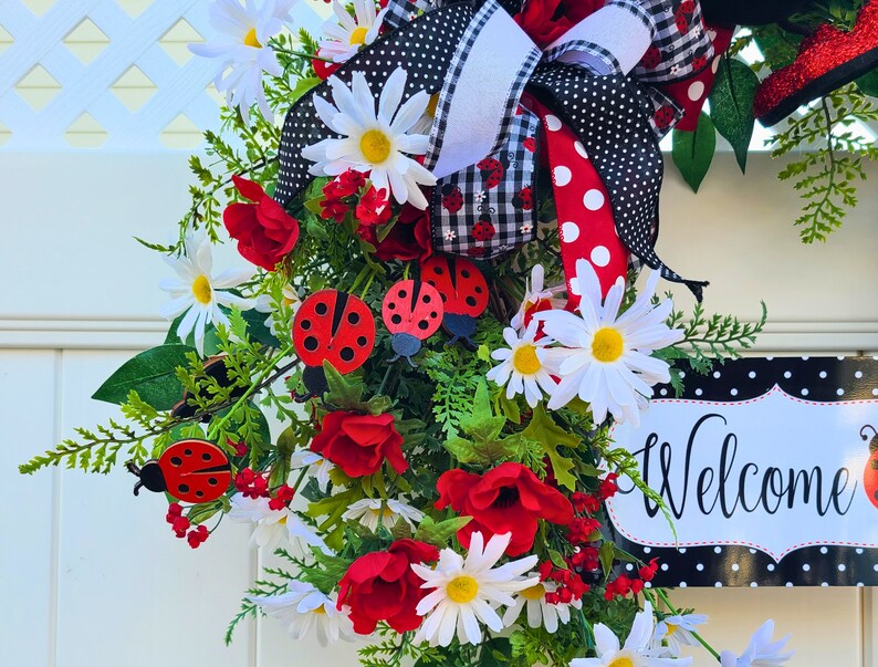 Summer Welcome Wreath, Ladybug Grapevine Door Hanger, White Daisy ...