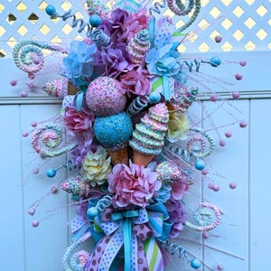 Ice Cream Wreath for Front Door, Summer Door Hanger, Ice Cream Parlor Deco Mesh Swag, Ice Cream Cone Candy Party Decor