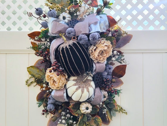 Fall Pumpkin Wreath, Elegant Autumn Door Hanger, Velvet Pumpkin Wreath, Neutral Fall Decor, Thanksgiving Front Door Wreath