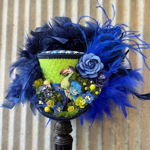 Mini Top Hat, The Dodo Diorama Tea Hat, Mad Hatter Hat, Mad Tea Party, STeampunk Alice Hat, Wonderland Mini Hat, Diorama Alice hat, small