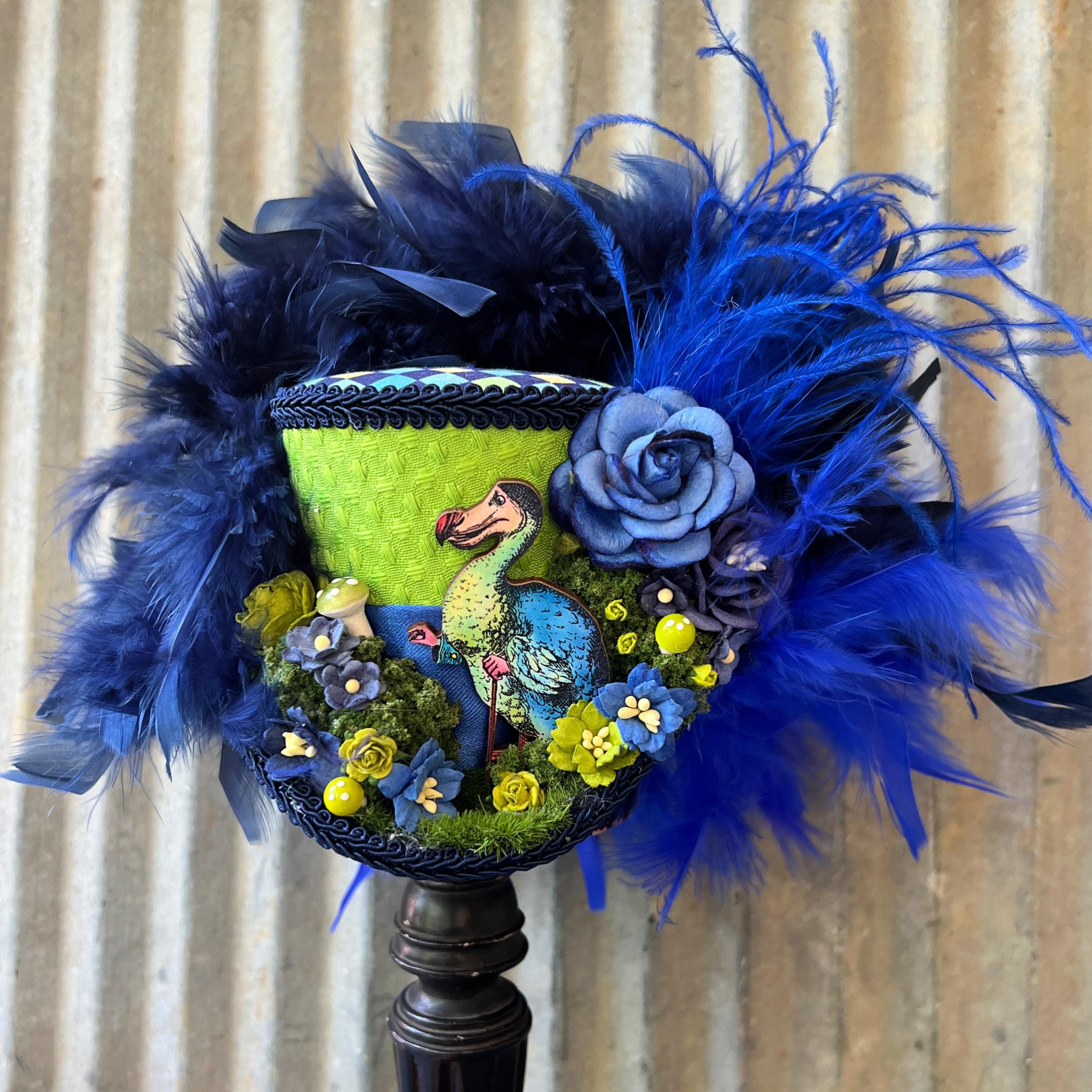 Mini Top Hat, The Dodo Diorama Tea Hat, Mad Hatter Hat, Mad Tea Party, STeampunk Alice Hat, Wonderland Mini Hat, Diorama Alice hat, small