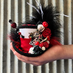 Micro mini-hoge hoed, dioramahoed White Rabbit, mini-hoge hoed Mad Hatter Tea party, Mad Tea Party-hoed, minihoed konijn, minihoed konijn, minihoed konijn