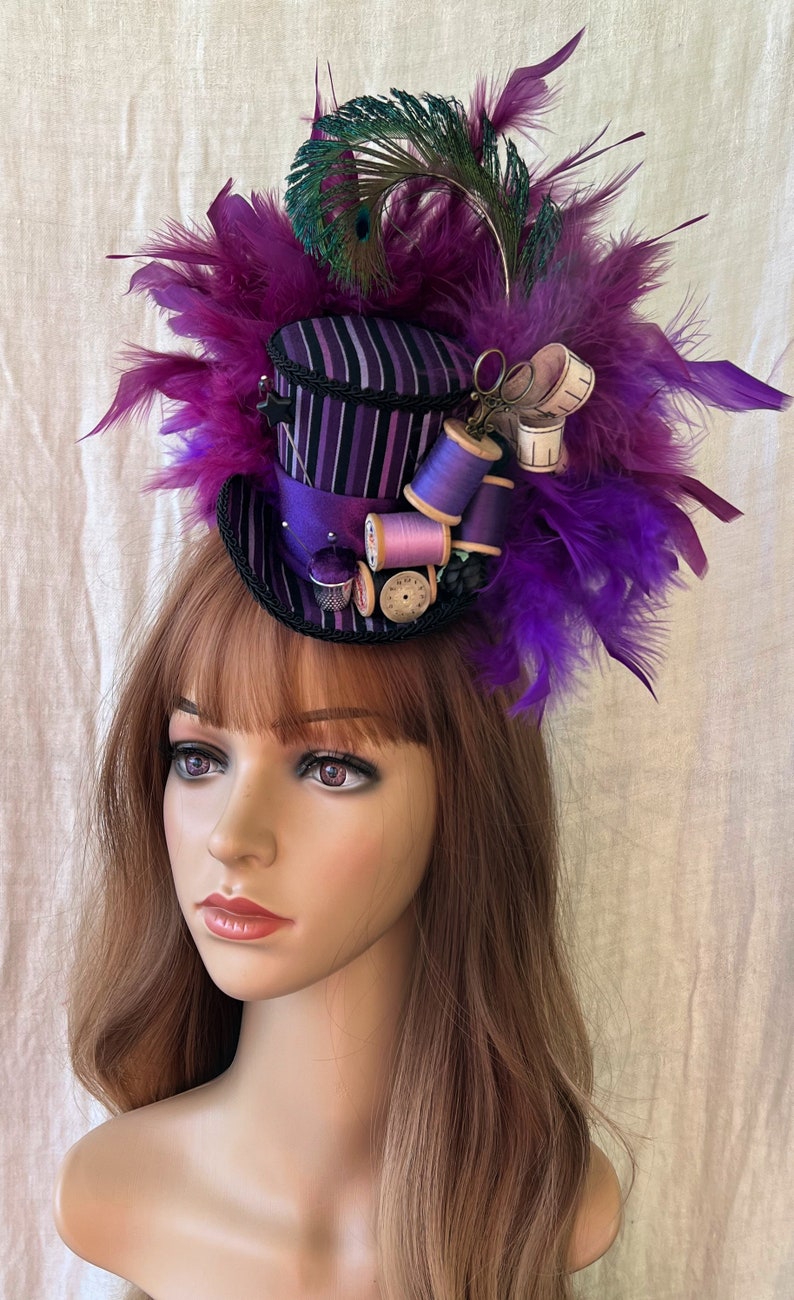 Mini chapeau haut de forme, chapeau à coudre, chapeau de fête de thé Steampunk violet, Alice au pays des merveilles, chapeau du chapelier fou, chapeau de couturière, chapeau de tailleur, soirée de thé folle, petit image 5