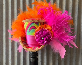 Mini Top hat, Psychedelic Mini Top Hat, Alice in Wonderland Hat, Mad Hatter Hat, Tea Hat, Mad Hatter Tea Party, HOt pink hat, small Tea Hat