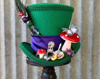 Mini Top Hat, Wonderland Diorama Tea Hat, Mad Hatter Hat, Mad Tea Party, Mini Alice Hat, Wonderland Mini hat, Diorama Alice hat, 10/6 small