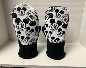 Mickey Mouse face adult mittens