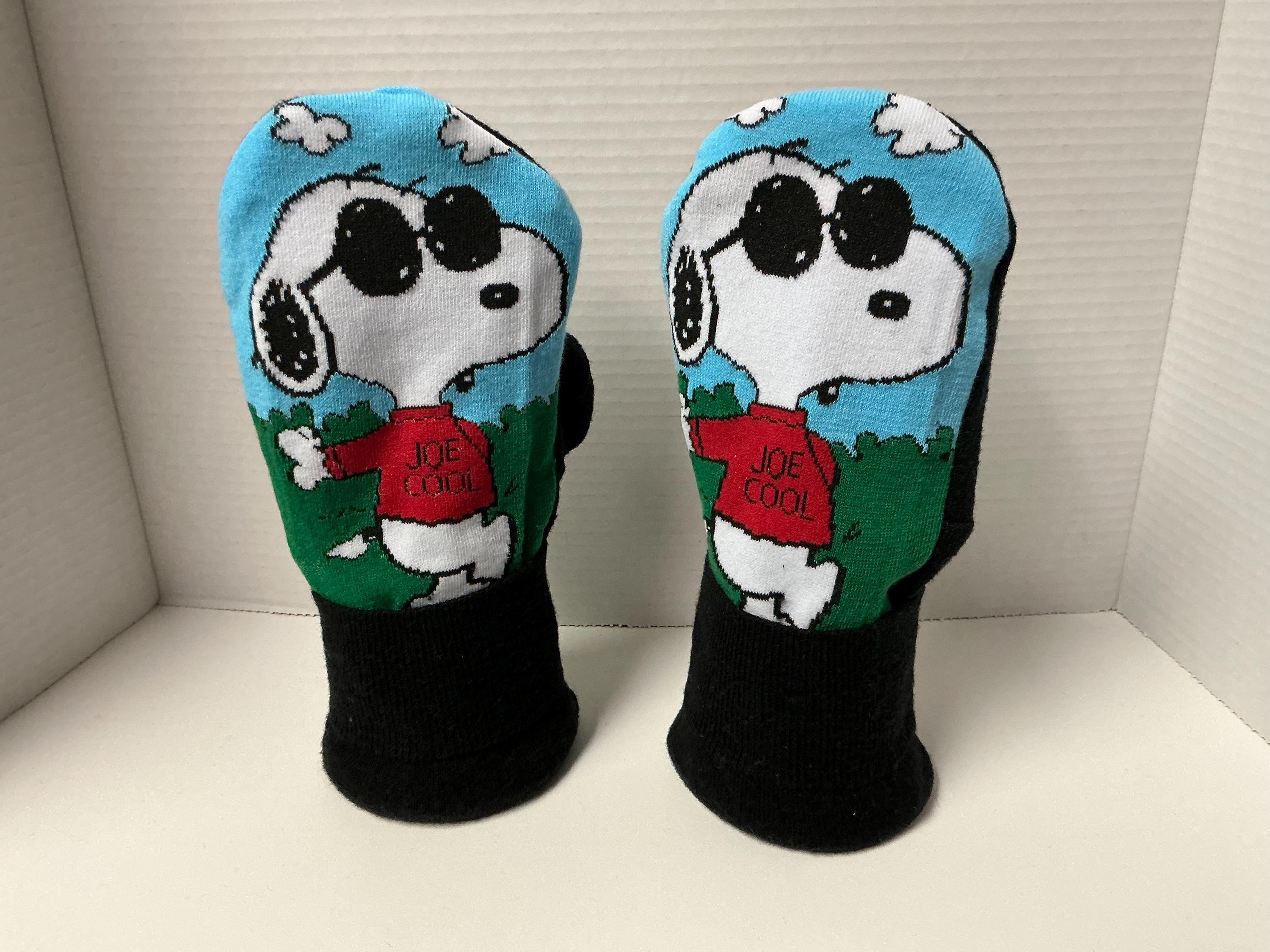 Snoopy Gloves - Etsy