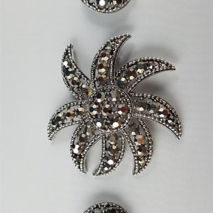 Gorgeous Weiss Hematite Brooch and Matching Earrings