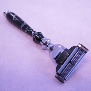 Black and White Swirl Acrylic Razor Handle (you choose Fusion, Mach 3/Venus)