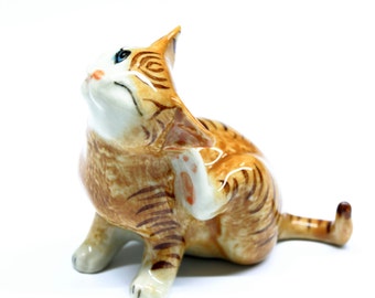 Animals Ceramic Brown Cat Sitting Ceramic Hand painted