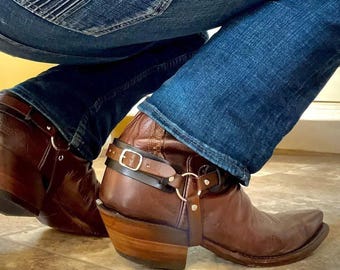 Stövelremmar, läder SVARTA cowboystövelsele, bikerstövelremmar med spänne Steampunk stövlarmband