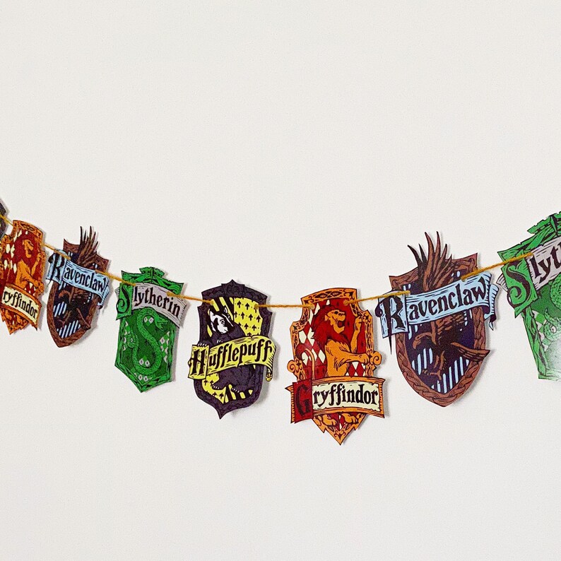 Harry Potter Garland Hogwarts School House Crests Gryffindor Etsy UK