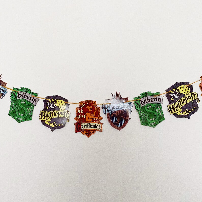Harry Potter Garland Hogwarts School House Crests Gryffindor Etsy UK