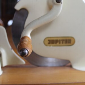 Selten Antike manuelle Brotschneidemaschine / Brocante & Vintage Bild 9